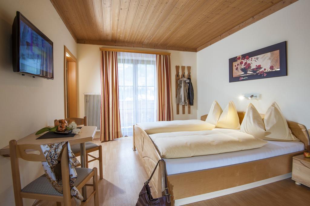 Hotel Silberkrug Dorfgastein Habitación foto
